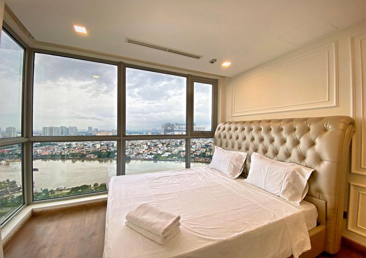 The Vinhomes Central Park Apartments - The Buildings Surrounding Landmark 81 Ho Chi Minh City Exterior photo