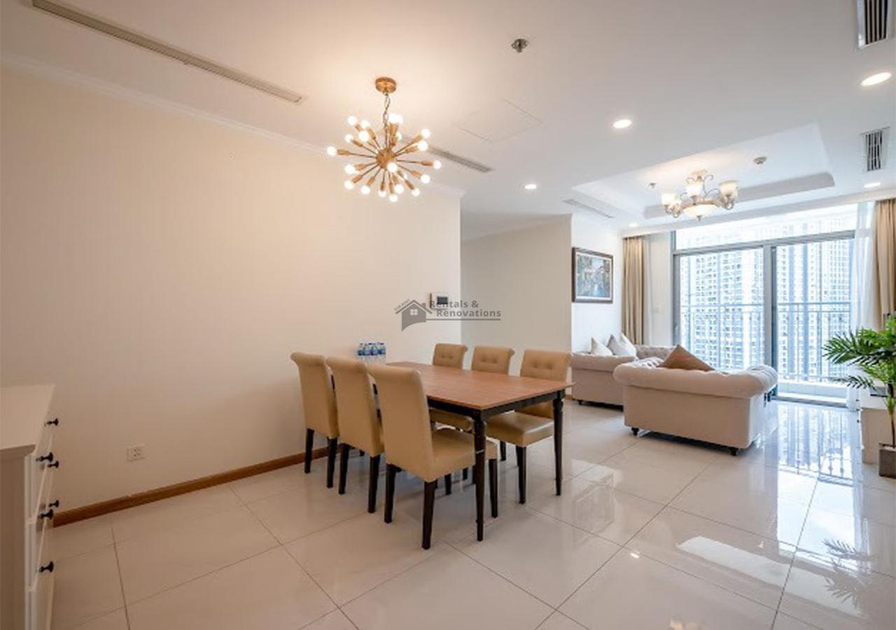 The Vinhomes Central Park Apartments - The Buildings Surrounding Landmark 81 Ho Chi Minh City Exterior photo