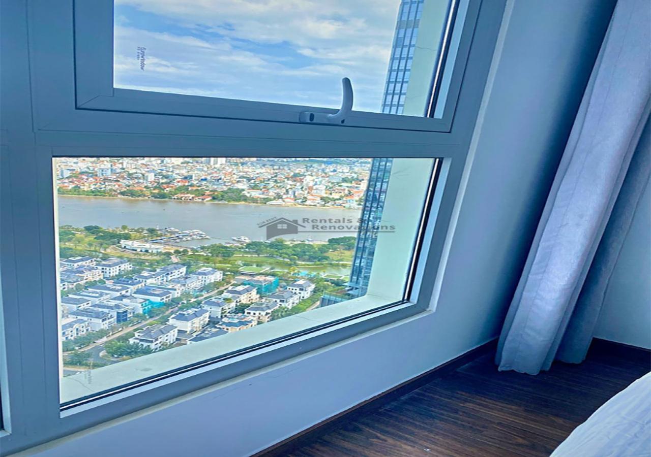 The Vinhomes Central Park Apartments - The Buildings Surrounding Landmark 81 Ho Chi Minh City Exterior photo